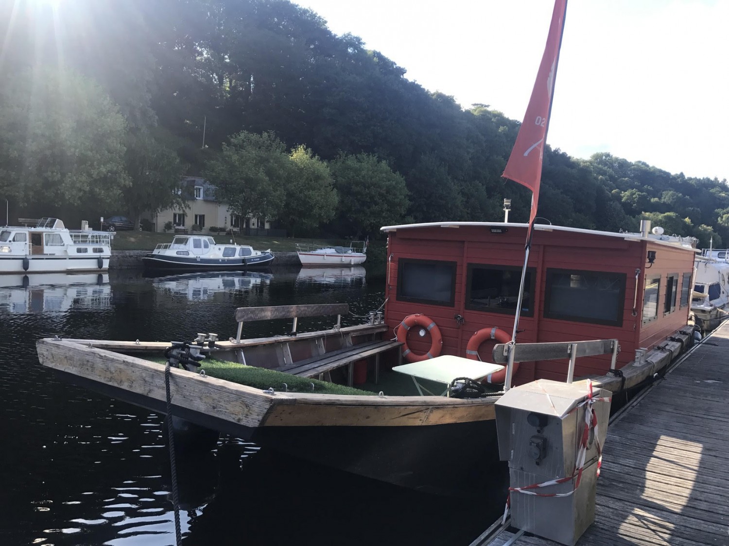 slider 8 House Boat Maison Flottante